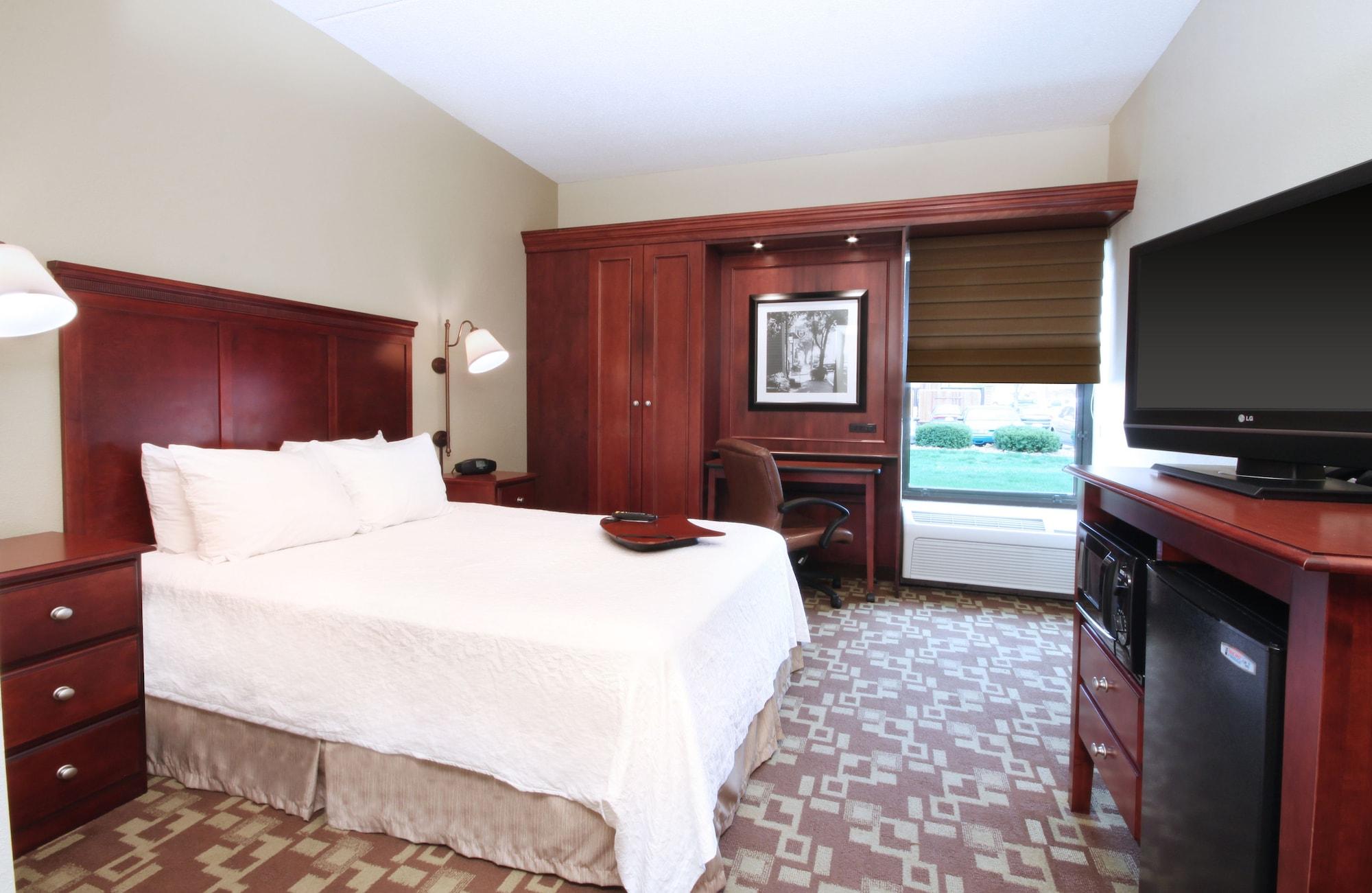 Hampton Inn By Hilton Indianapolis-South Southport Exterior photo