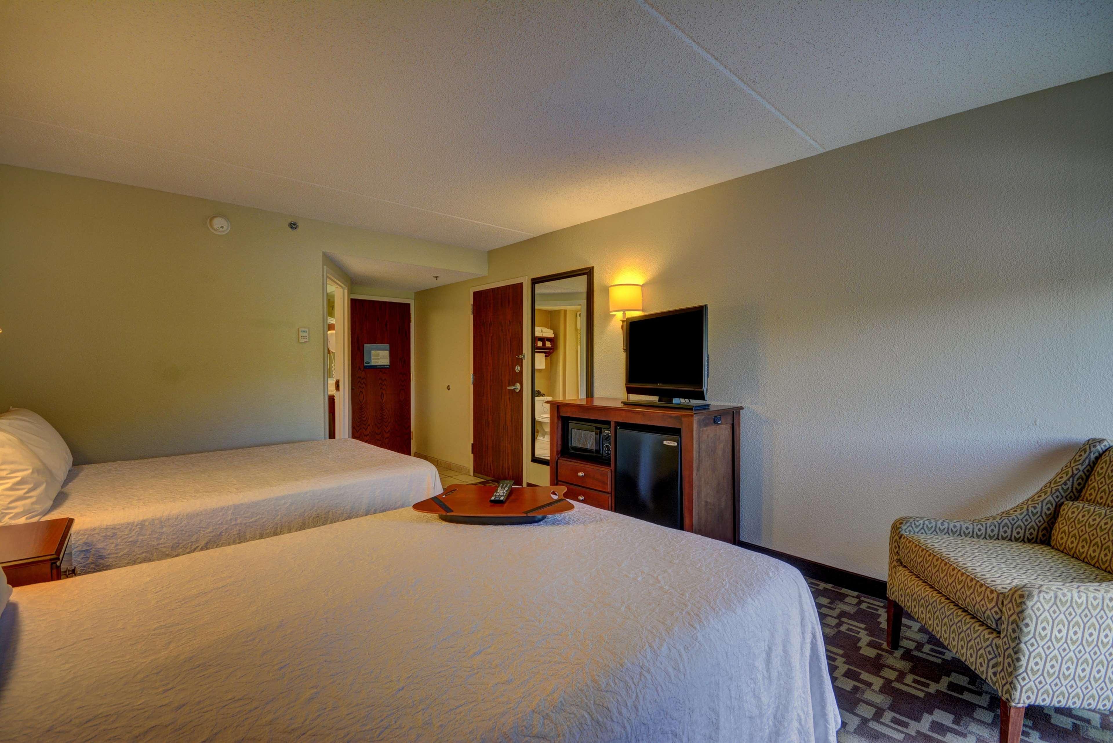 Hampton Inn By Hilton Indianapolis-South Southport Exterior photo